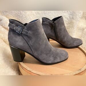 Bandolino Gray Chunky Heel Ankle Boots Booties Silver Accent Sz 8.5M
